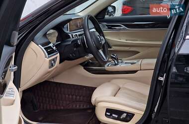 Седан BMW 7 Series 2019 в 