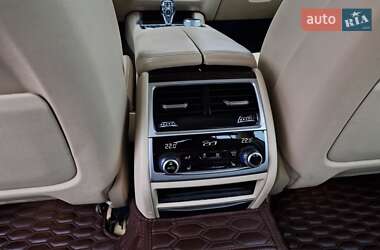 Седан BMW 7 Series 2019 в 