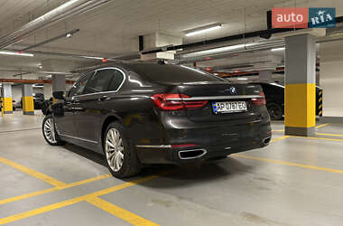 Седан BMW 7 Series 2016 в 