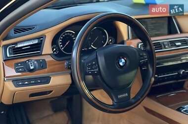 Седан BMW 7 Series 2013 в Рівному