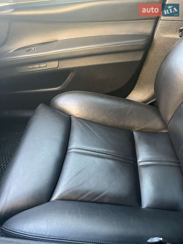 Седан BMW 7 Series 2010 в Луцке