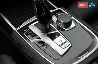 Седан BMW 7 Series 2019 в 