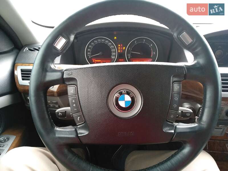 Седан BMW 7 Series 2004 в Херсоні