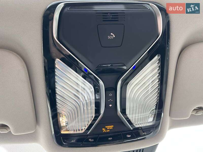 Седан BMW 7 Series 2018 в Львові