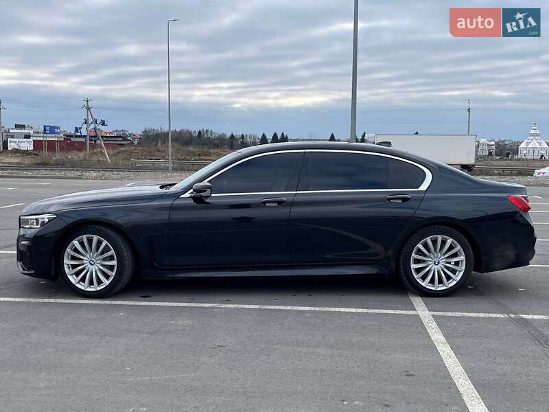 Седан BMW 7 Series 2018 в Львові