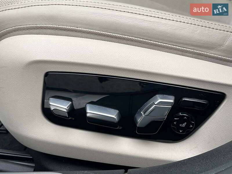 Седан BMW 7 Series 2018 в Львові
