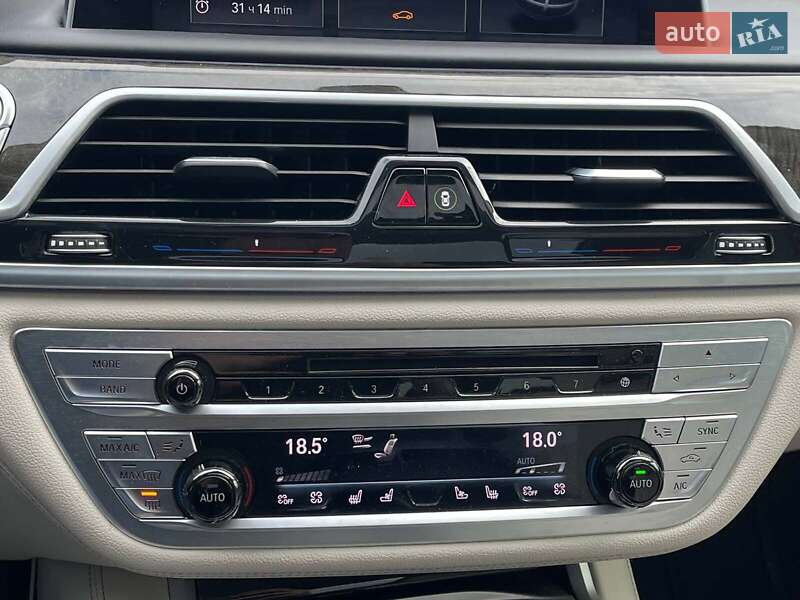 Седан BMW 7 Series 2018 в Львові