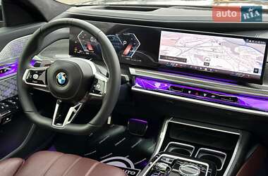 Седан BMW 7 Series 2023 в Киеве