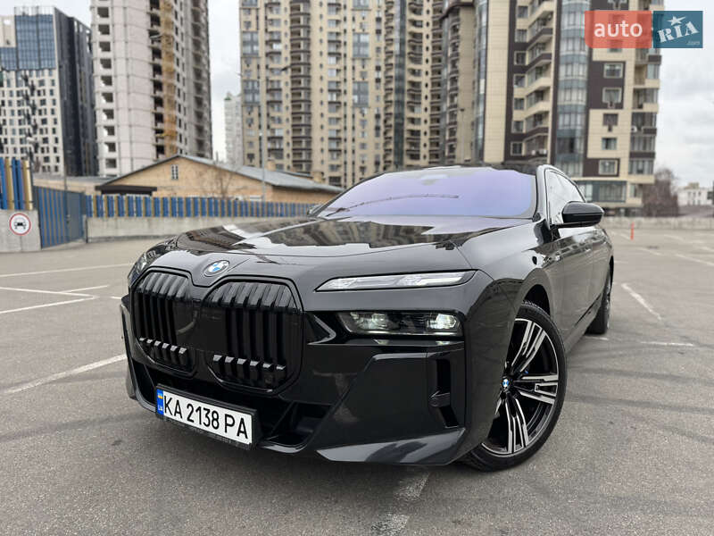 Седан BMW 7 Series 2023 в Киеве фото 3 Седан BMW 7 Series 2023 в Киеве