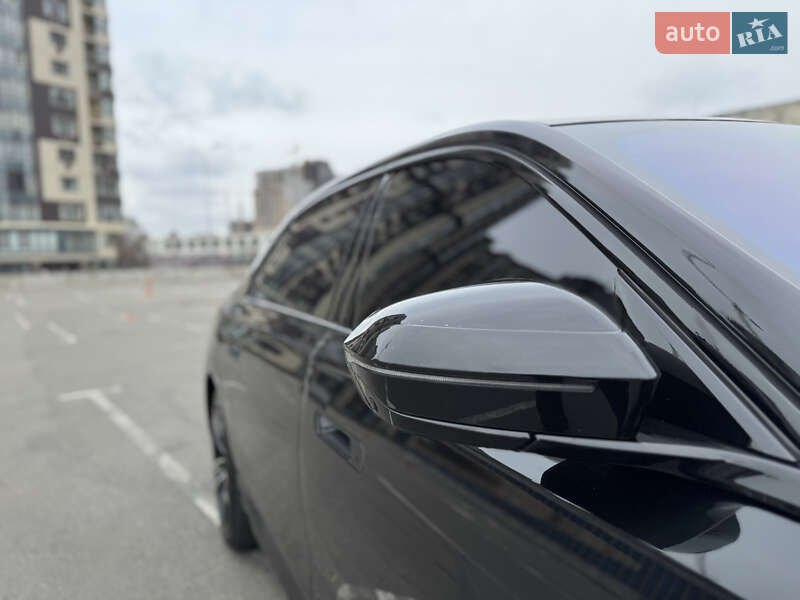 Седан BMW 7 Series 2023 в Киеве фото 12 Седан BMW 7 Series 2023 в Киеве
