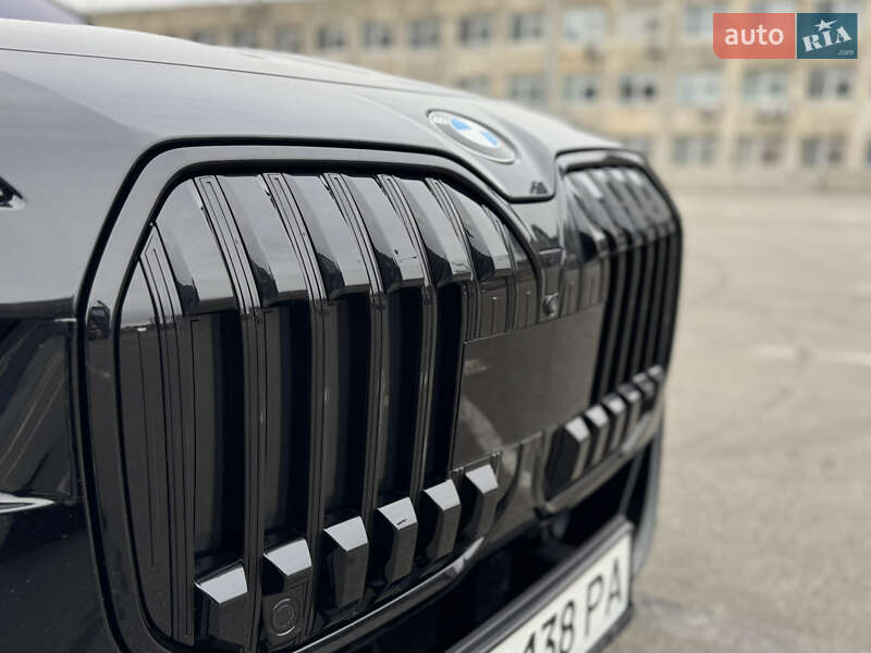 Седан BMW 7 Series 2023 в Киеве фото 15 Седан BMW 7 Series 2023 в Киеве
