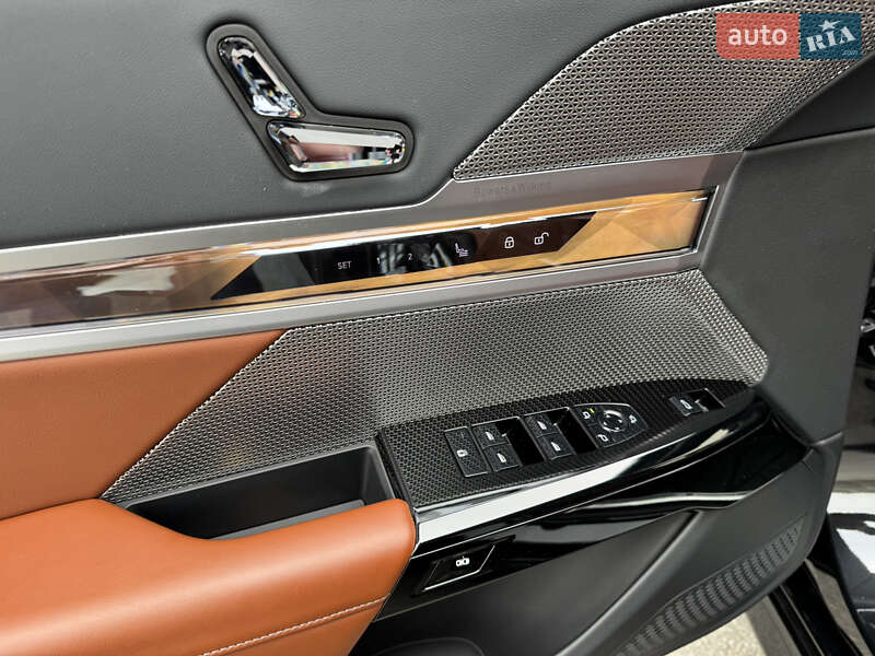 Седан BMW 7 Series 2023 в Киеве фото 21 Седан BMW 7 Series 2023 в Киеве
