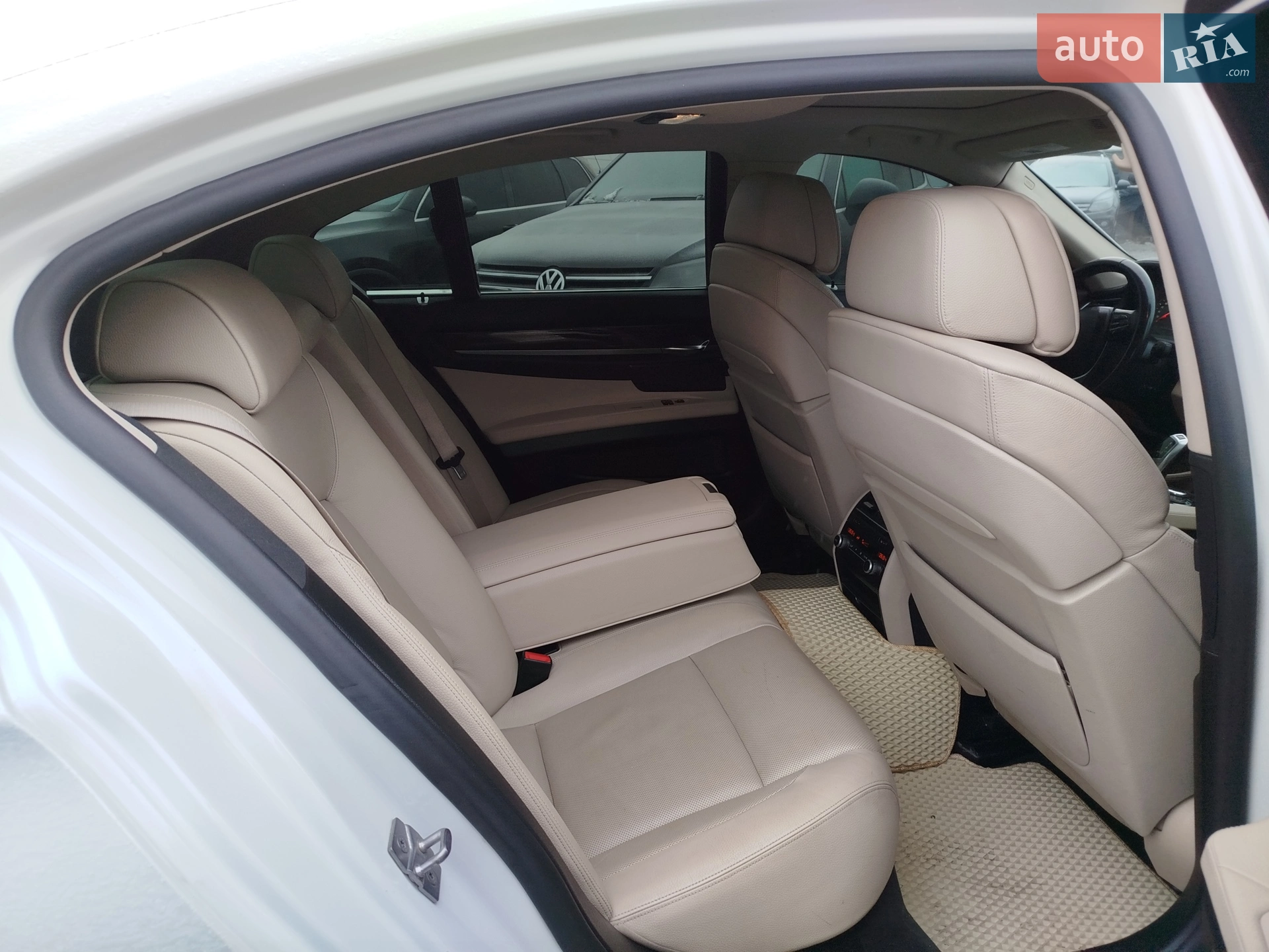 2011 BMW 7er - мініатюра 4
