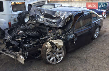 Седан BMW 7 Series 2004 в Вараше