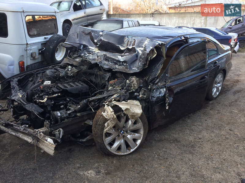 Седан BMW 7 Series 2004 в 