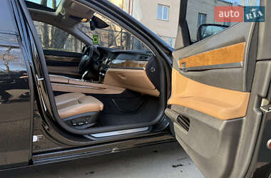 Седан BMW 7 Series 2010 в Одесі