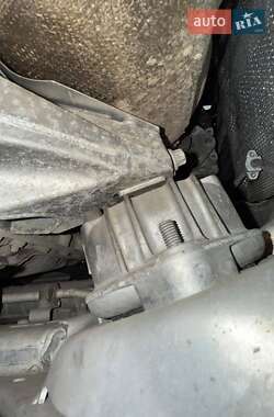 Седан BMW 7 Series 2012 в 