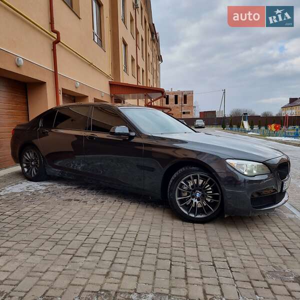 Седан BMW 7 Series 2014 в Львові