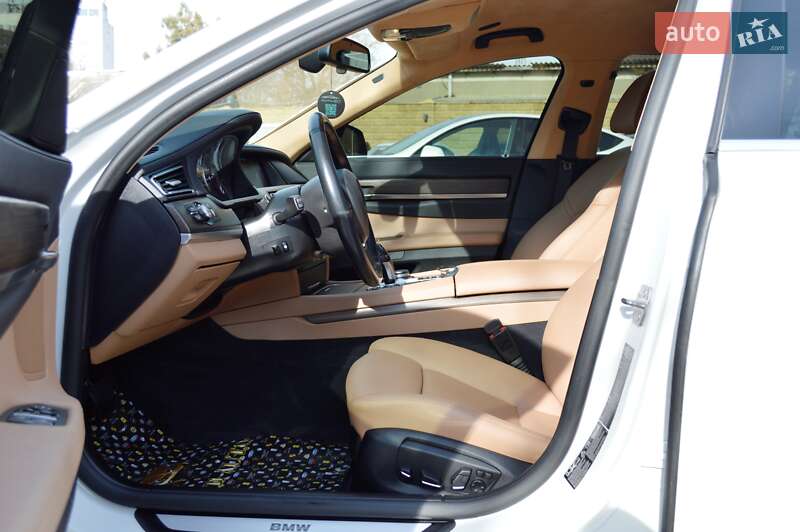 Седан BMW 7 Series 2014 в Одесі