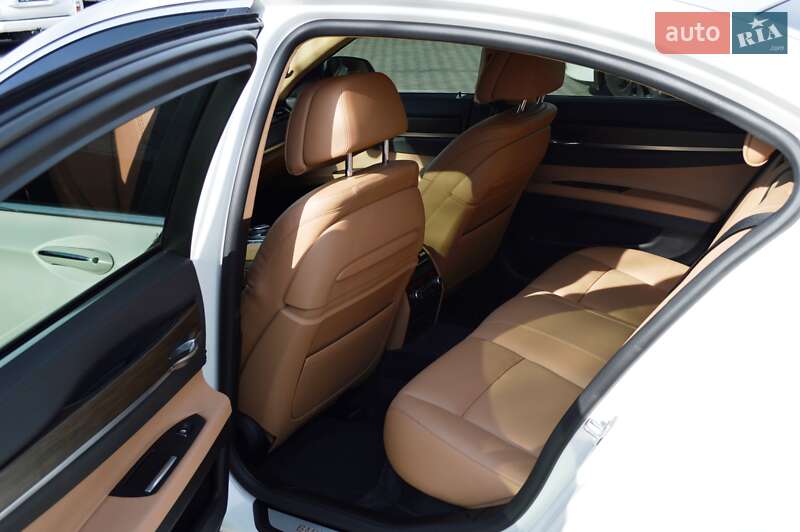Седан BMW 7 Series 2014 в Одесі