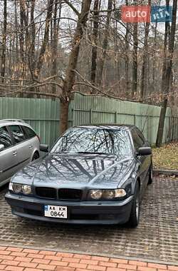 Седан BMW 7 Series 2001 в Киеве