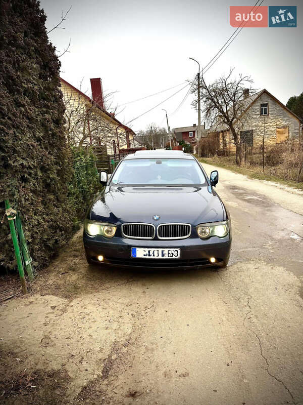 Седан BMW 7 Series 2002 в Львове