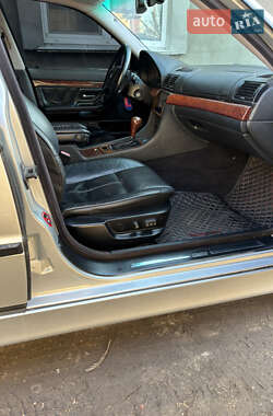 Седан BMW 7 Series 2000 в 