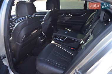 Седан BMW 7 Series 2022 в 