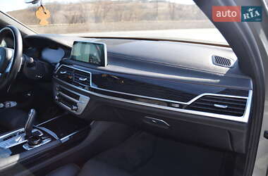 Седан BMW 7 Series 2022 в 