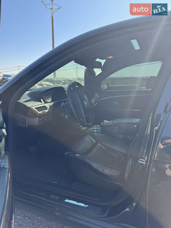 Седан BMW 7 Series 2004 в Одесі