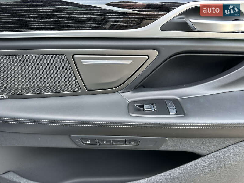 Седан BMW 7 Series 2019 в Києві