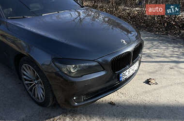 Седан BMW 7 Series 2010 в Львові