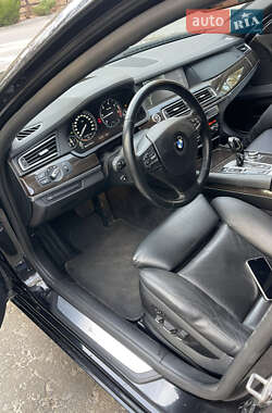 Седан BMW 7 Series 2010 в 