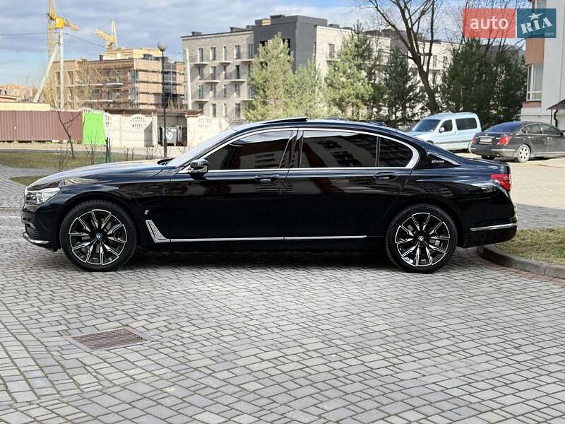 Седан BMW 7 Series 2017 в Ивано-Франковске фото 10 Седан BMW 7 Series 2017 в Ивано-Франковске