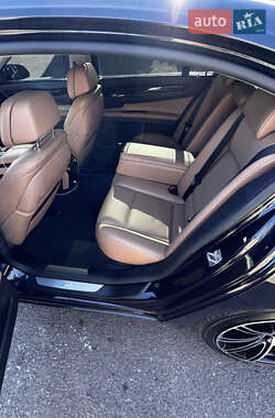 Седан BMW 7 Series 2012 в 