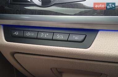 Седан BMW 7 Series 2010 в 