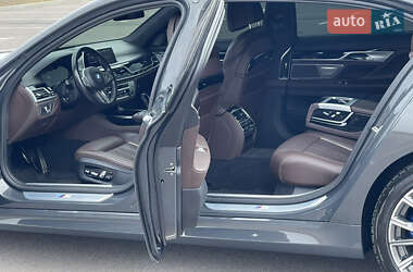 Седан BMW 7 Series 2020 в Рівному
