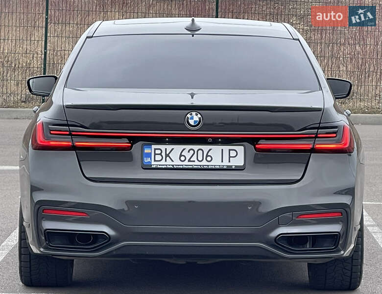 Седан BMW 7 Series 2020 в Ровно