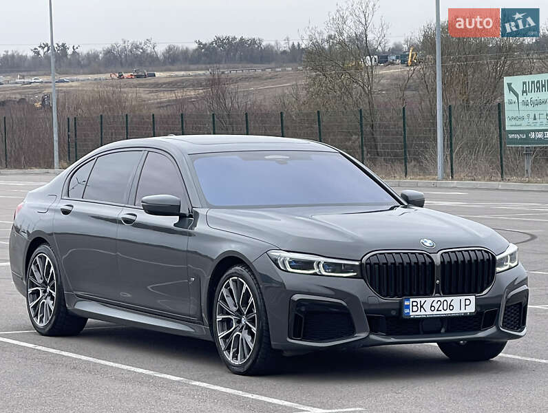 Седан BMW 7 Series 2020 в Ровно