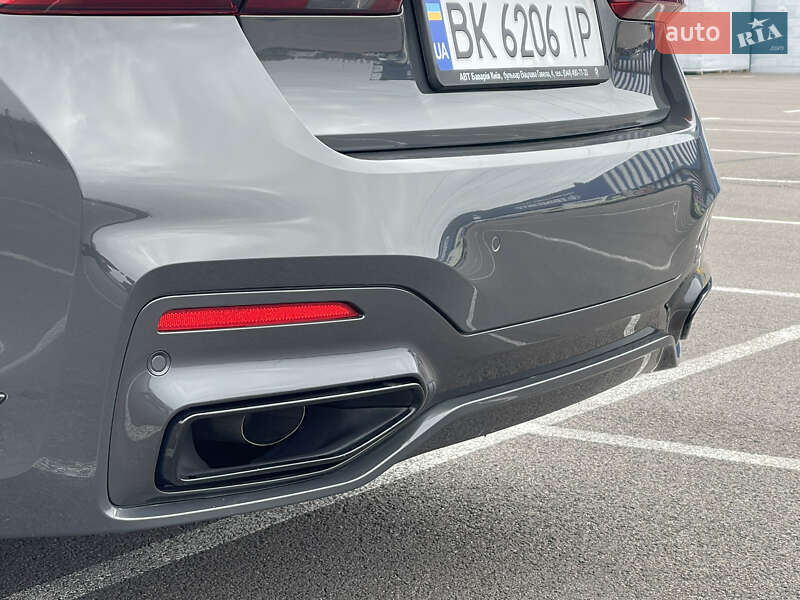 Седан BMW 7 Series 2020 в Ровно