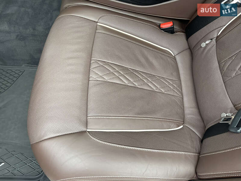 Седан BMW 7 Series 2020 в Ровно