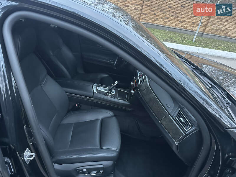 Седан BMW 7 Series 2012 в Днепре