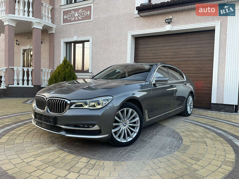 Седан BMW 7 Series 2016 в Сарнах