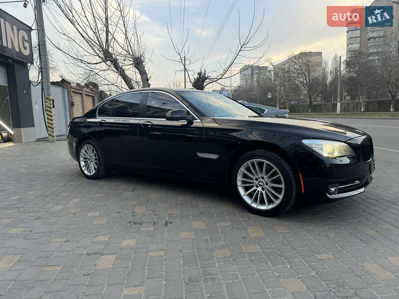 Седан BMW 7 Series 2014 в 