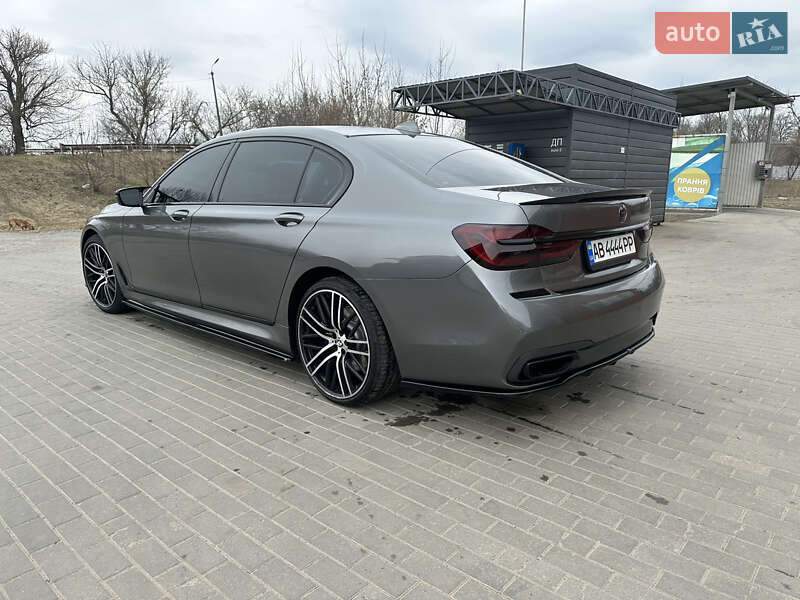 Седан BMW 7 Series 2018 в Киеве