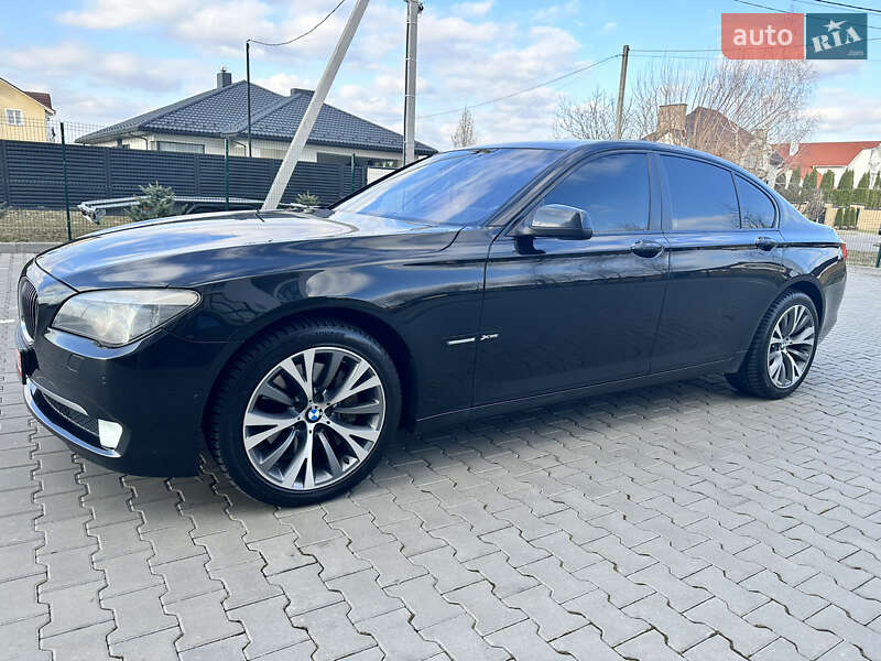 BMW 7 Series 2011