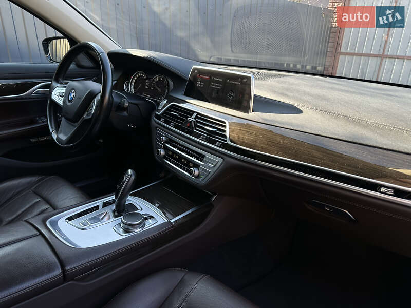 Седан BMW 7 Series 2016 в Києві фото 22 Седан BMW 7 Series 2016 в Києві