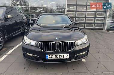 Седан BMW 7 Series 2015 в 