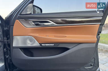 Седан BMW 7 Series 2016 в 