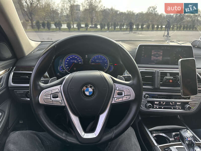 Седан BMW 7 Series 2018 в Киеве
